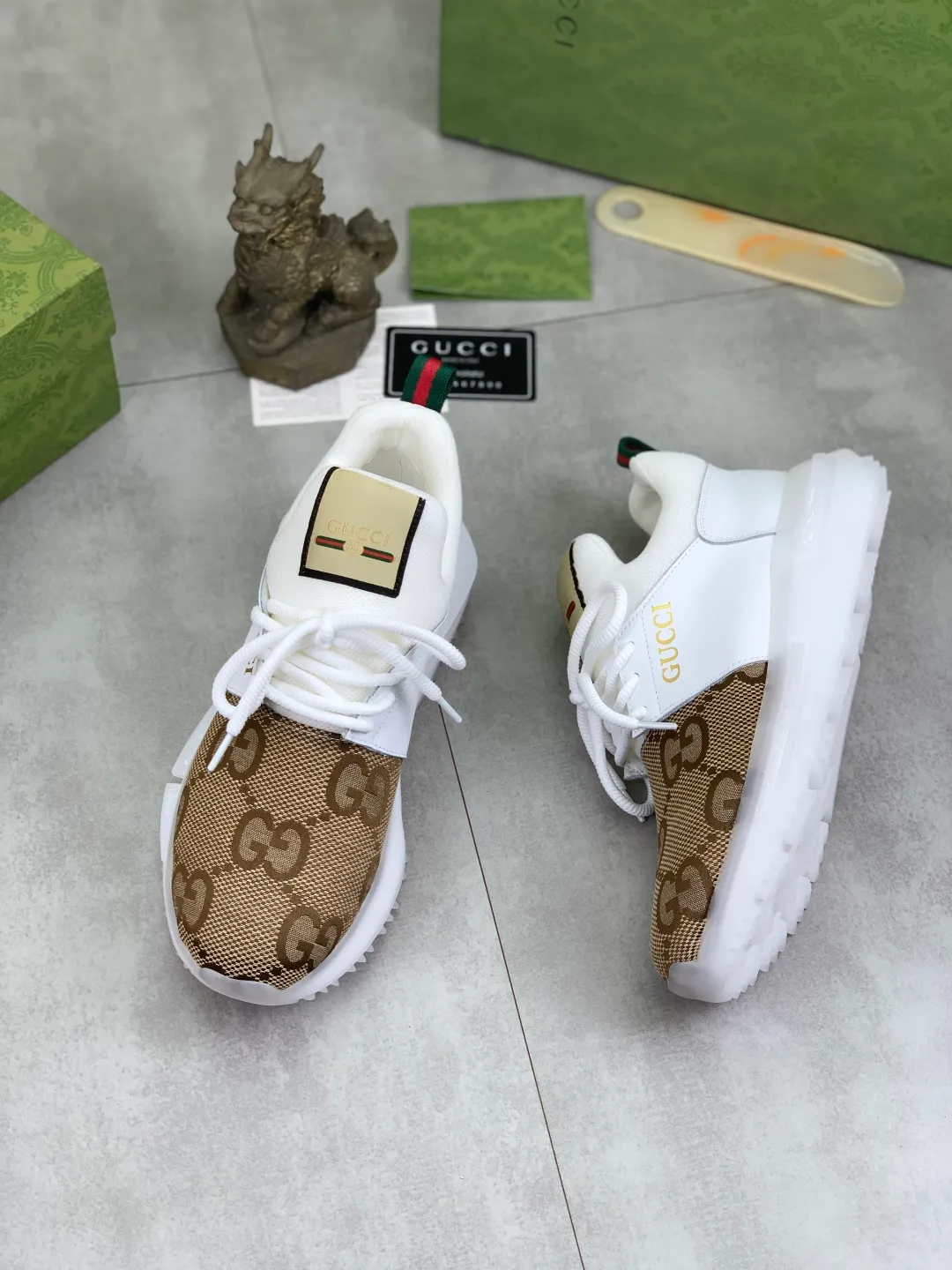 Men's shoes 💰P460💰[New style]🆘 Gucci [GUCCI] classic fashion high-top men's shoes, synchronized with counters, exquisite workmanship, exquisite color matching, the upper is made of original soft double G calfskin Gucci webbing ➕ first-layer pigskin lining ➕ pigskin feet The lasts made according to the original version are quite attractive both on the foot and in the placement. There is no need to explain the good style, the workmanship is superior, quality determines everything, absolutely versatile, code number: 38-44, 2️⃣colors🉑️ to choose from